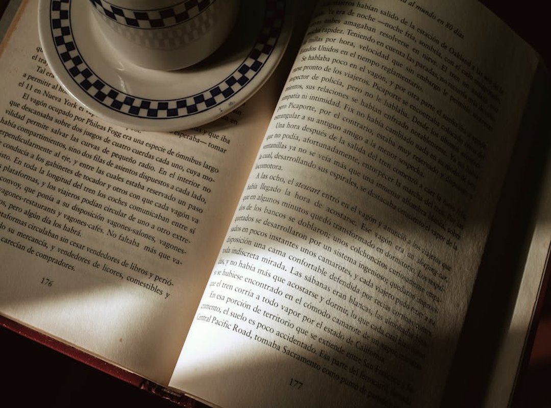 A Closer Look at Their Travel Guides and Booking Hacks