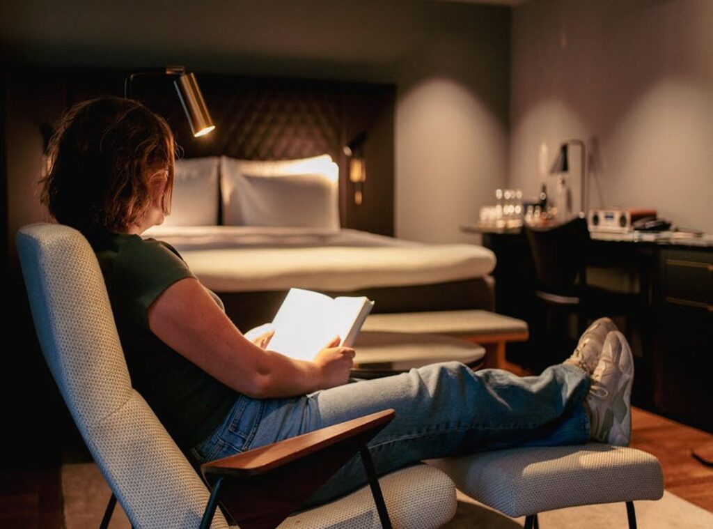 best time book hotels